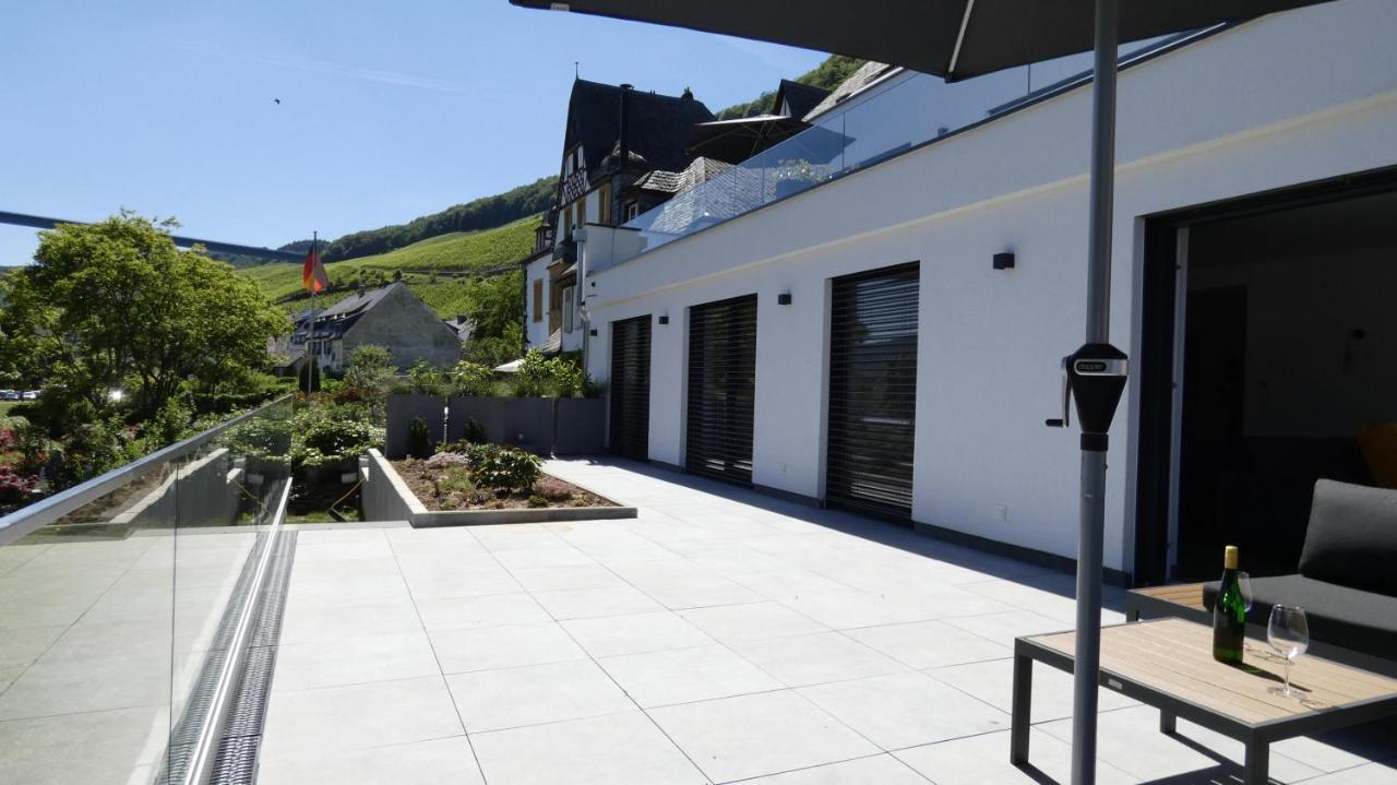 Moselufer Apartments Ürzig エクステリア 写真