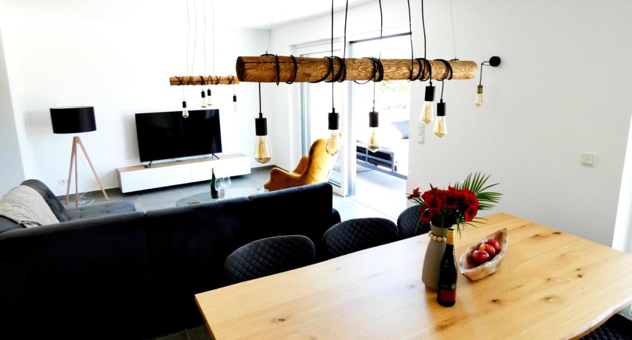 Moselufer Apartments Ürzig エクステリア 写真